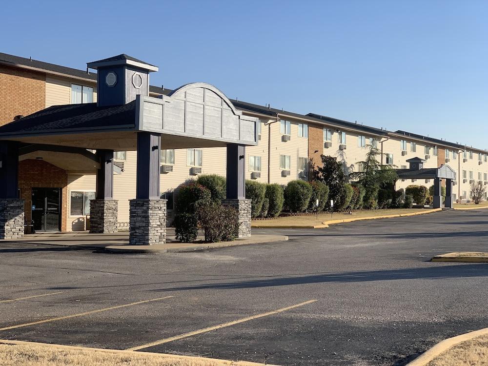 Brentwood Inn Clinton Exteriér fotografie