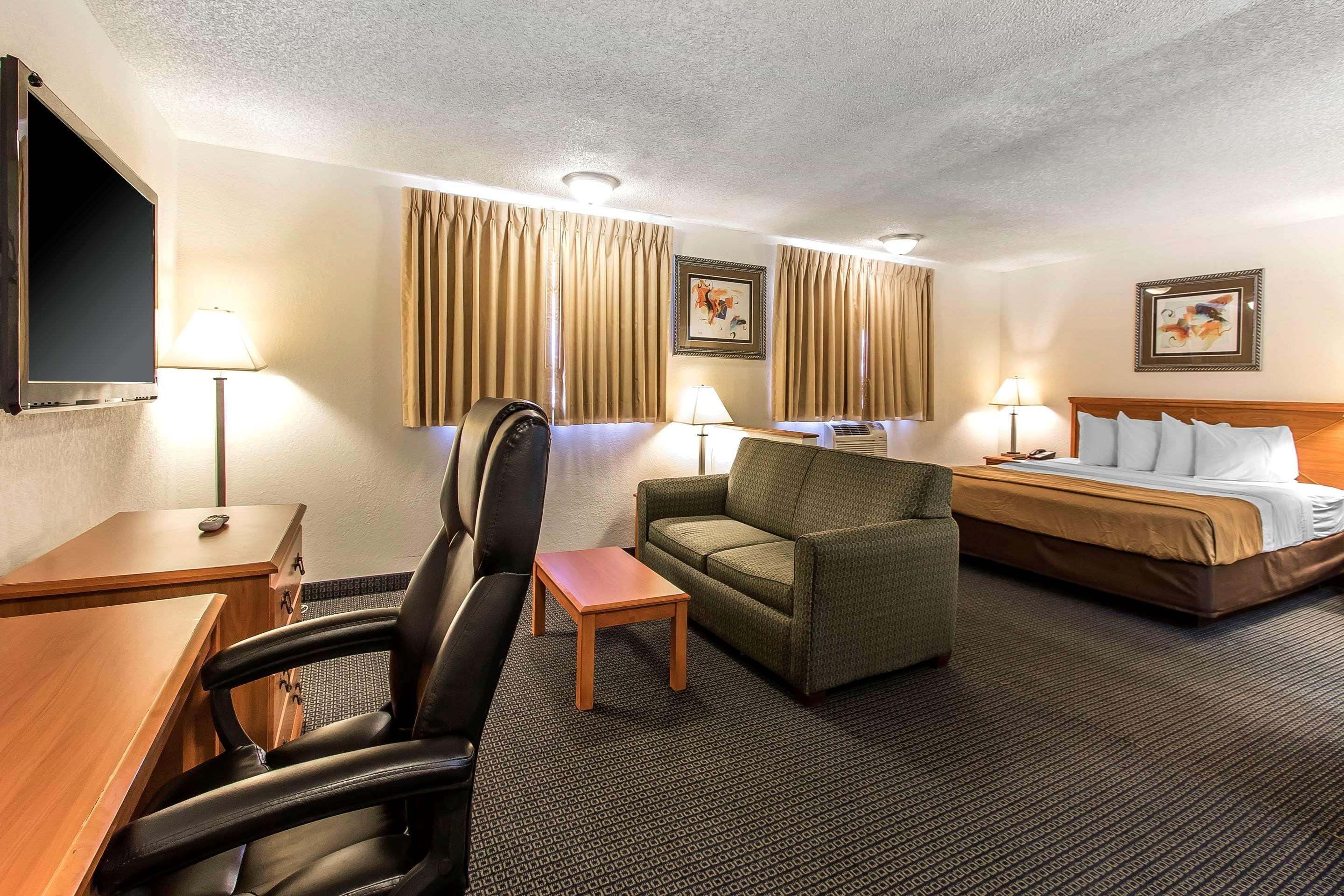 Brentwood Inn Clinton Exteriér fotografie